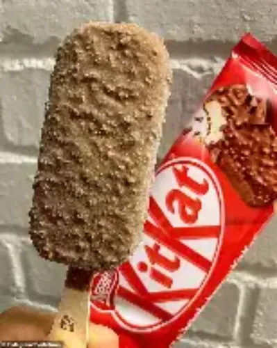 Kit Kat with ice cream